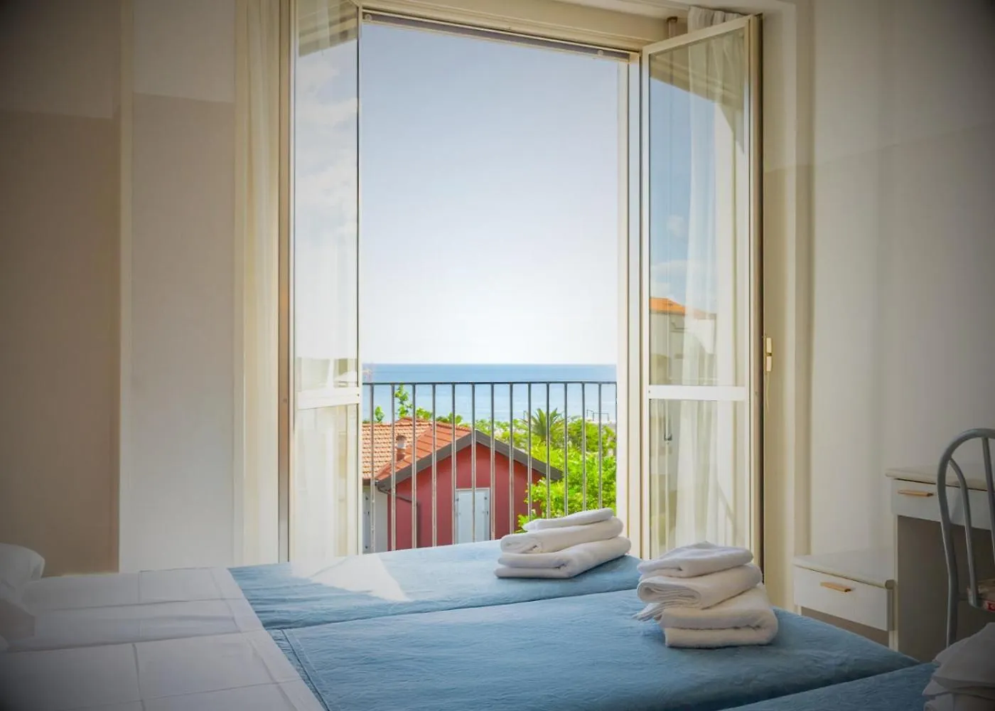4 Hotel sul Mare Vicino al Palacongressi di Rimini da Considerare